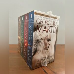 ‘Game of Thrones’ boxed set of paperbacks (NWT)